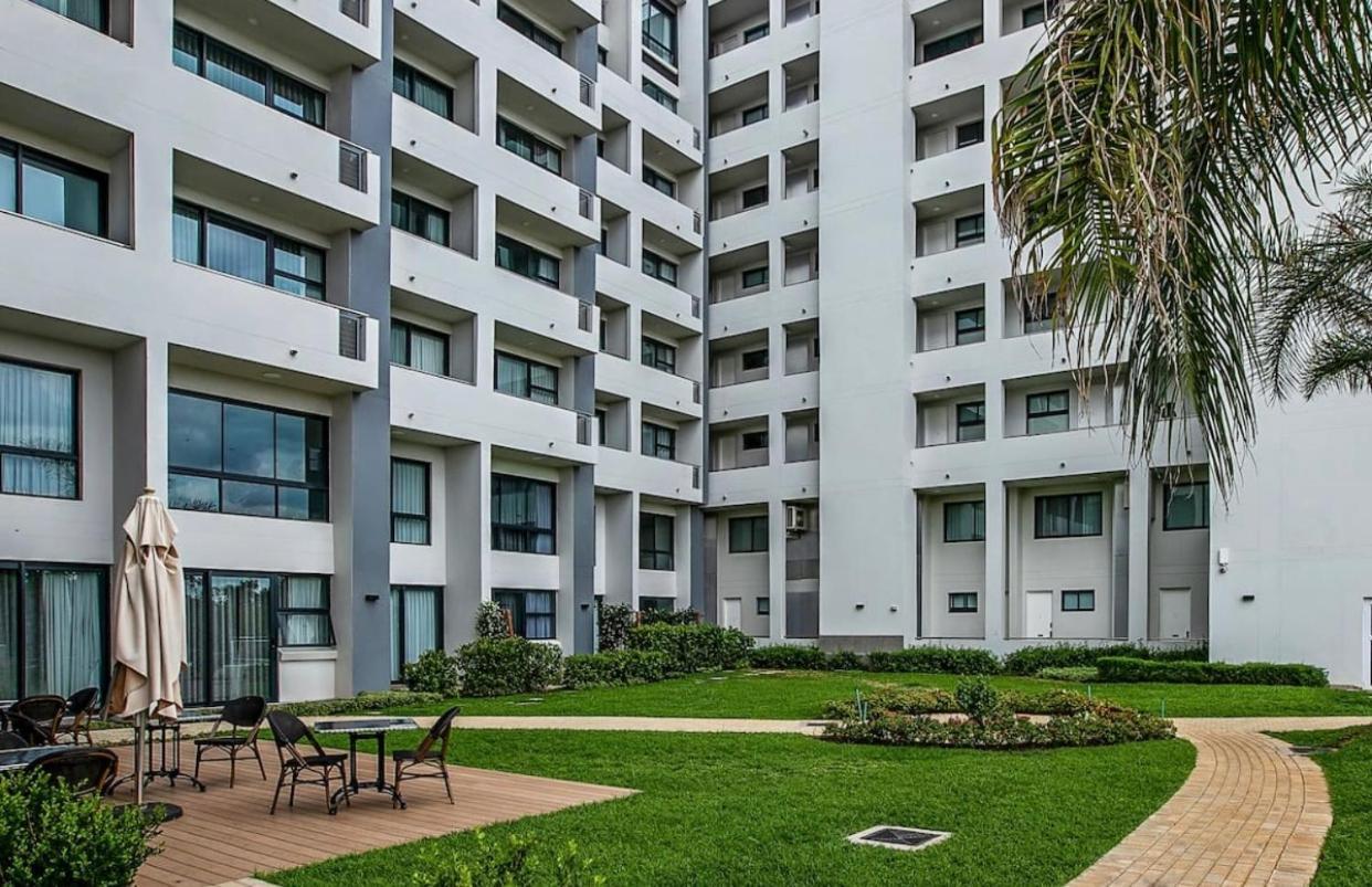 Belarus Apartman Nairobi Kültér fotó